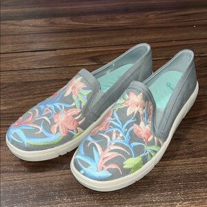 Baretraps Bonaire Embroidered  Women's slip on gray Floral Loafers  9.5M